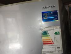 Холодильник 