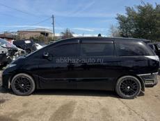 Тойота Естима 2.4 год 2012 