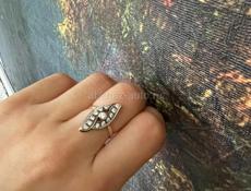 Продаю кольцо на подарок 💍💍 срочно ‼️ 