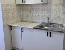 Сдается на 1 год квартира в центре Кл.Джонуа -50т.р в месяц