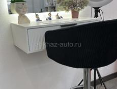 Место в аренду для визажиста бровиста