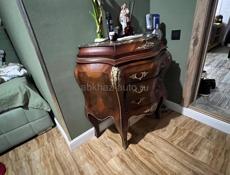 Продаю диван и комод 