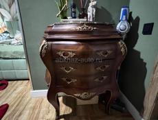 Продаю диван и комод 