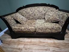 Продаю диван и комод 