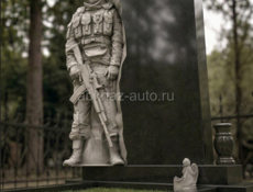 Памятники и гробы