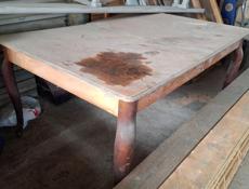 Куплю такой стол.