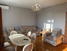 Район Турбазы. 2 этаж под ключ. 4 большие комнаты. До мая 5 т./сутки 