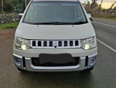 Mitsubishi Challenger