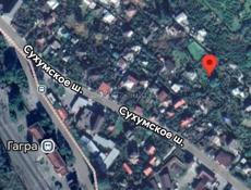 Участок с видом на город