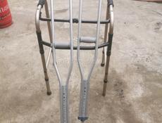 Костыли и ходунки 