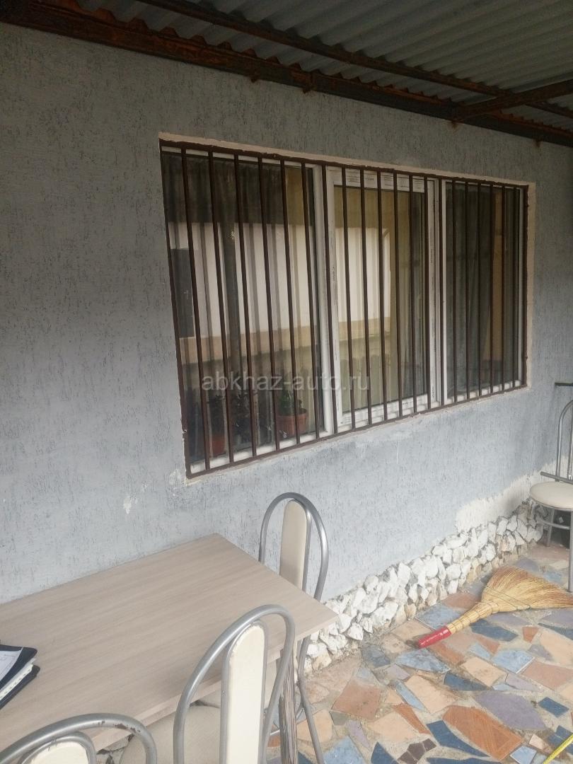 Сдам по суточно посёлок Агудзера . сдам местным и отдающим. Все вопросы по ватсапп +79407224120