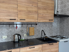 . Сдам студию  на двоих в десяти минутах от берега  в 15 минутах от центрального рынка.  90