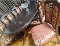 Столик под телевизор,стол и 8 стульев