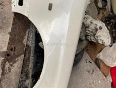 Крыло на Lexus ls