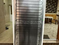 Витринный Вертикальный - стоячий  холодильник 