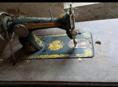 Продается антикварная швейная машинка Singer