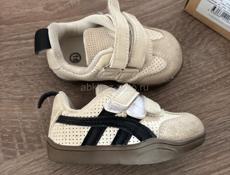 Кроссовки детские 