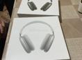 Наушники новые по 3.000 тысячи торг возможно