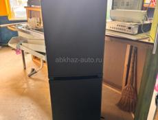 Холодильник с морозилкой