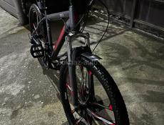 Велосипед на литых дисках 