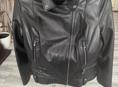 Кожаная женская куртка 