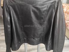 Кожаная женская куртка