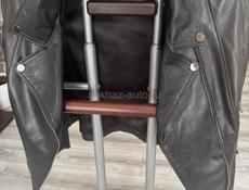 Кожаная женская куртка