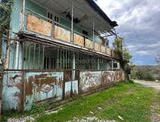 Продам участок с деревянным домиком на ВИЭМе