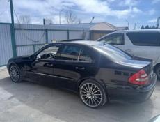 Mercedes-Benz 200-Series