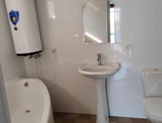 Сдаем жилье на длительный срок или посутоную  аренду на летний период  ватсап +79891656371 новая мебель  сантехника  кухня 