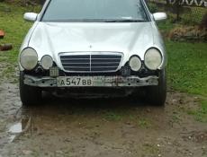 Мерс лупати на разбор