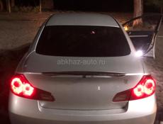 Шины желательно пару 