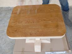 Продаю стол