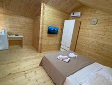 Уютный деревянный домик