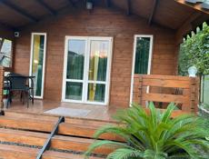 Уютный деревянный домик