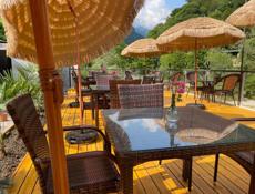 Сдается в аренду летнее кафе в старой Гагре, при отеле. 