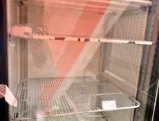 Витринный холодильник 