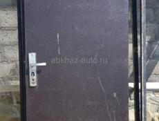 Двери железные 