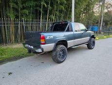 GMC Sierra