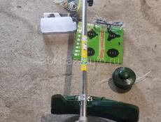 Бензокоса новая