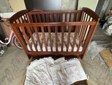 Продаю кровать из дерева 