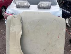 Капот. Фары. Крыло