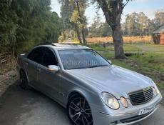 Mercedes-Benz 200-Series