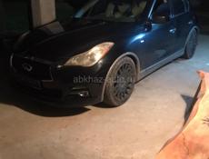 Срочно продам машину в отличном состояний. Марки инфинити. Брал за 800.