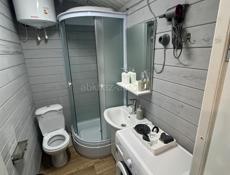 Домики рядом с морем