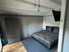 Домики рядом с морем