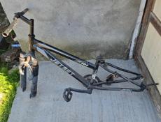 Рама велосипедная 2000р