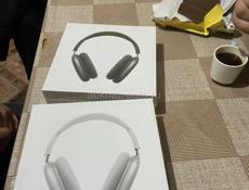 Наушники новые запечатаные 2000 тысячи рублей за одну пару 