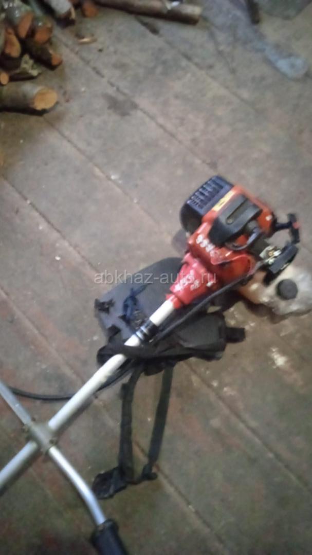 Званить  на вацап