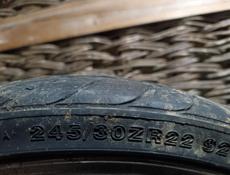 R22  245/30